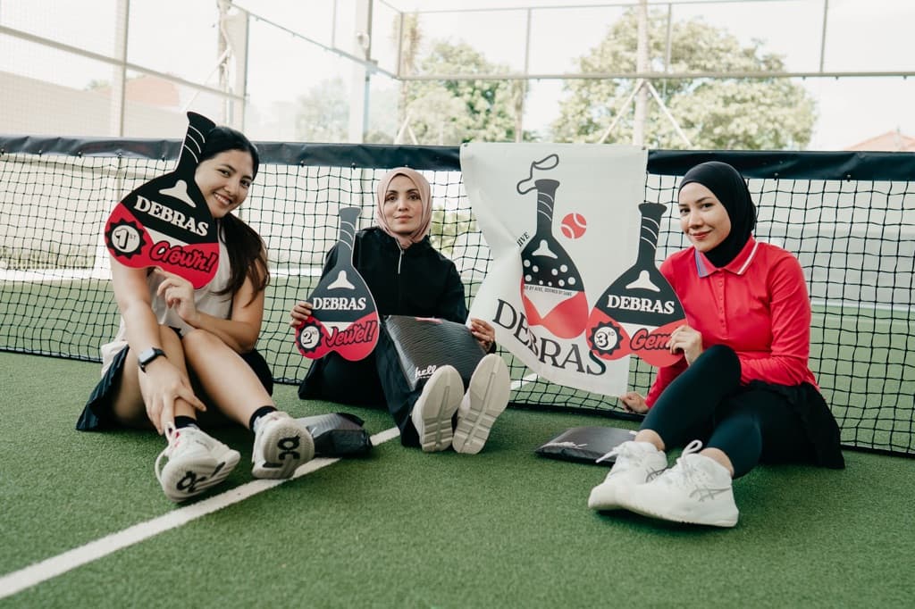 DEBRAS PADEL HIVE media 6