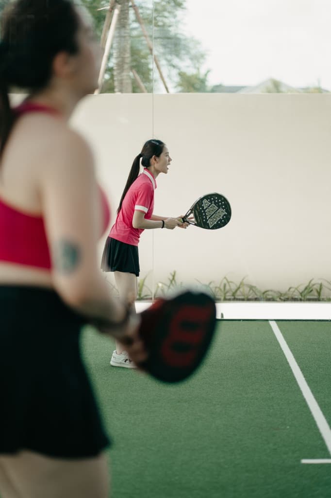 DEBRAS PADEL HIVE media 4