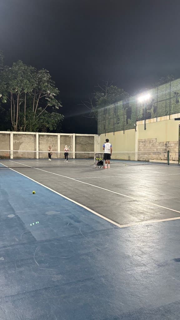 Labi Labi Tennis media 3