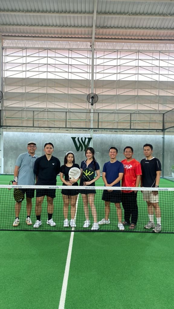 8 Infinity Padel media 4