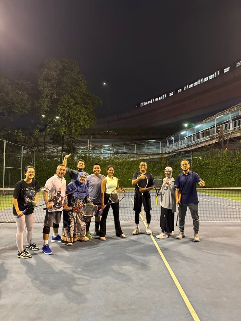 Femme Court Tennis Club media 5