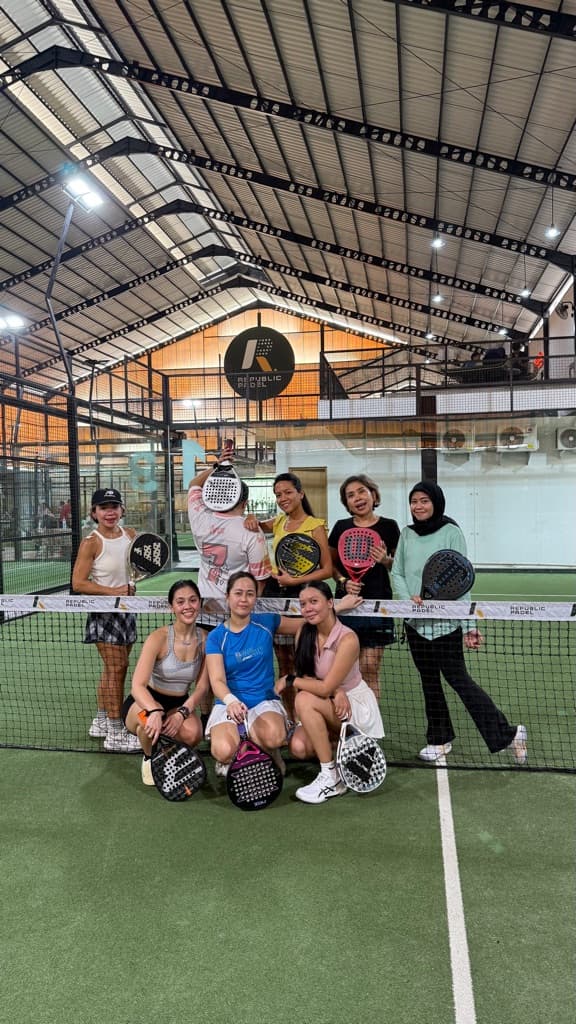 Serve & Swirl Padel Club media 2
