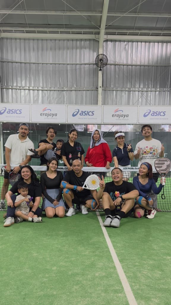 Kazoku かぞく Padel media 1