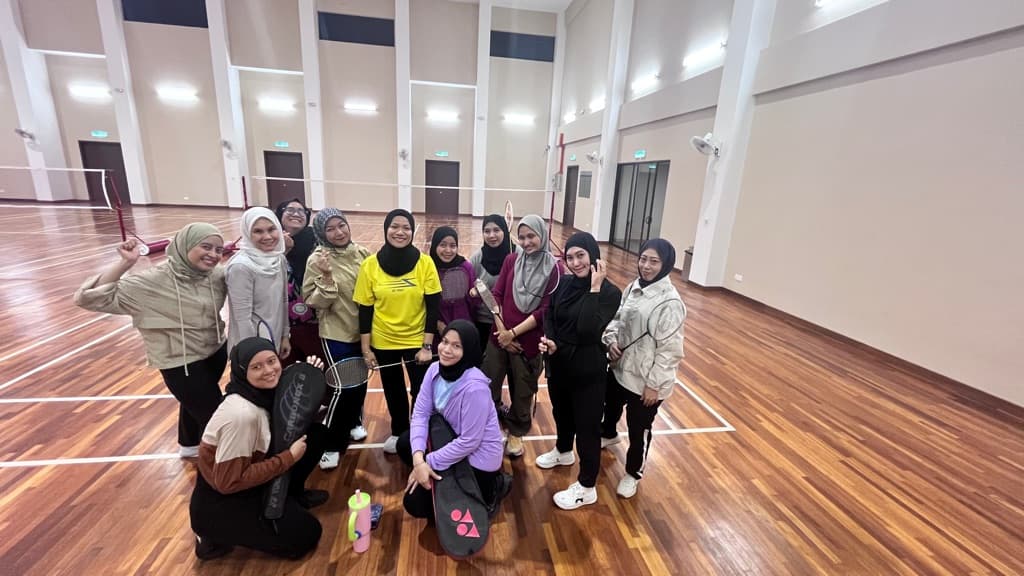 Safiro Ladies media 3