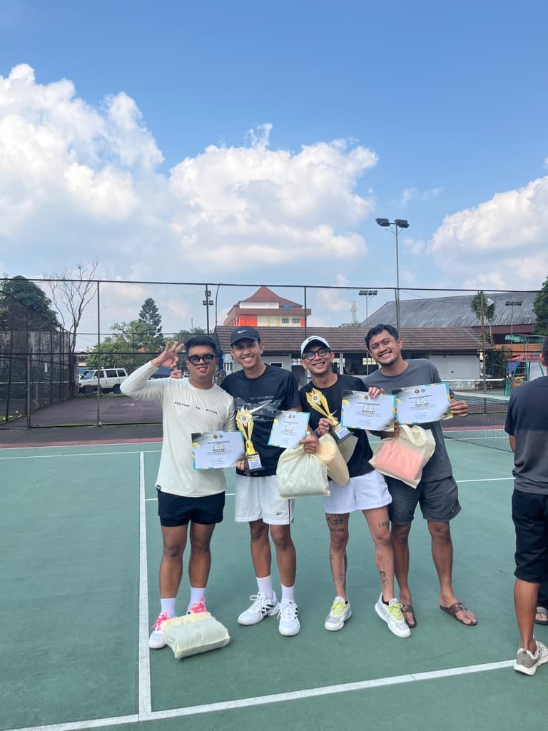 Dopamine Tennis Cult media 4