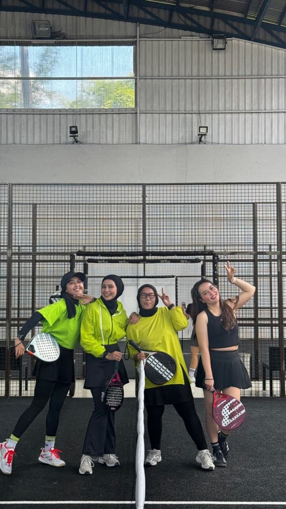 LET’S PLAY PADEL & LAUGH!  media 2