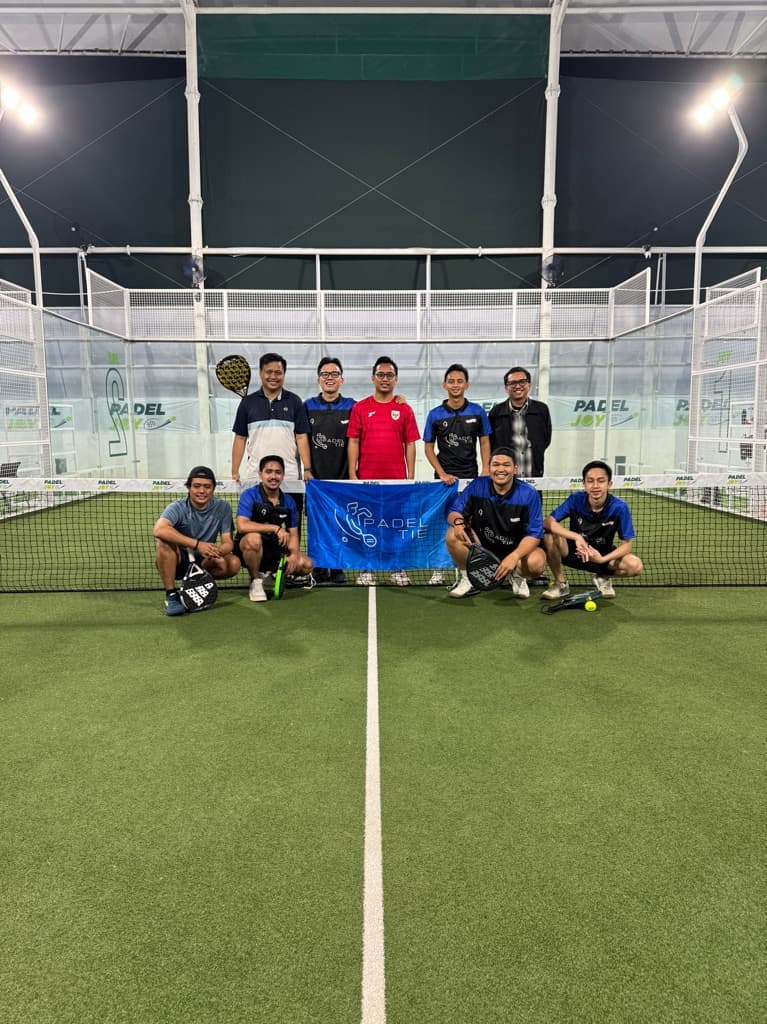 Padel Tie media 1