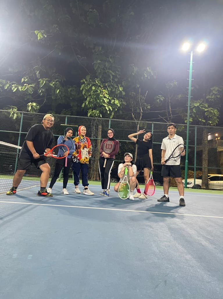 Serve and Smile  media 2