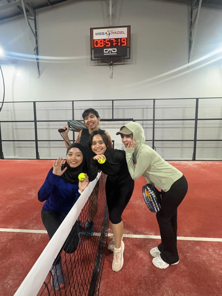 UR TEAM PADEL CLUB  media 6