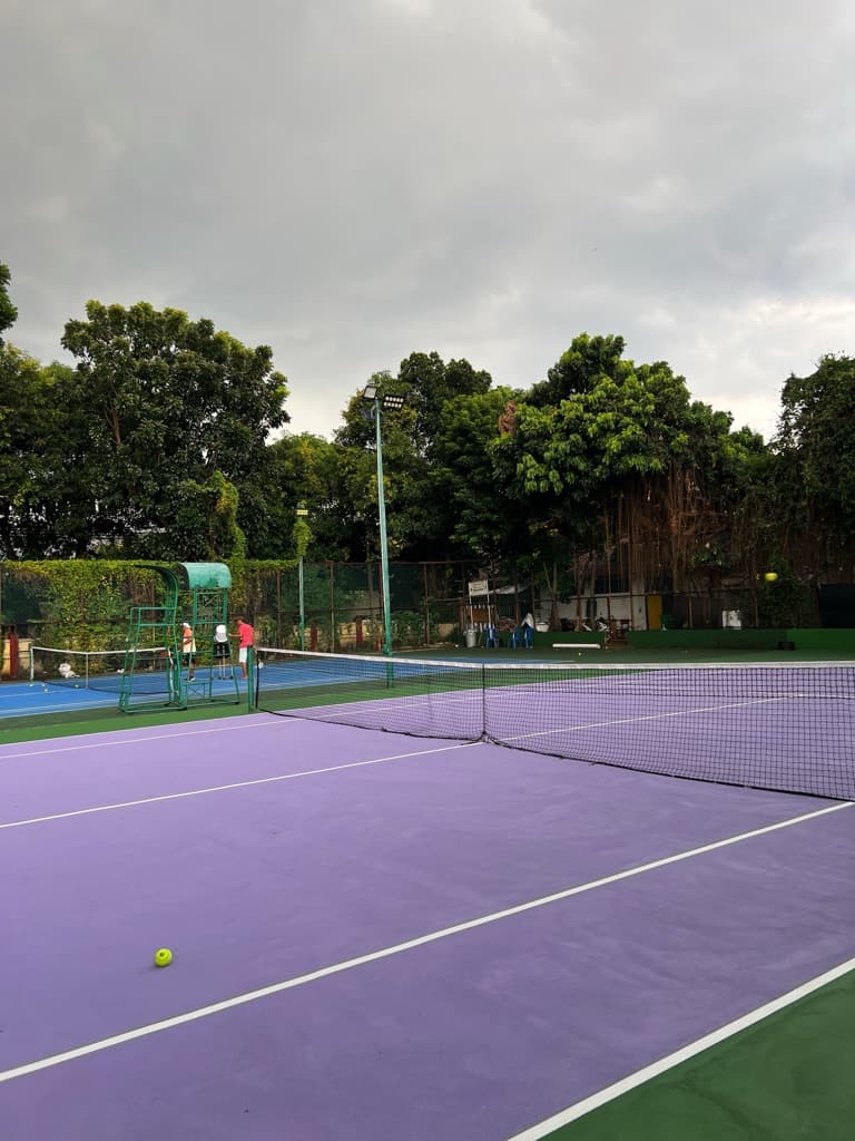 Tennis Minggu media 5