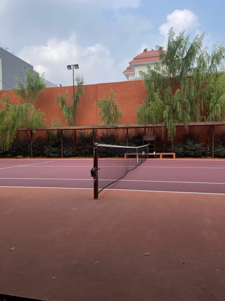 Tennis 'N Chill media 3