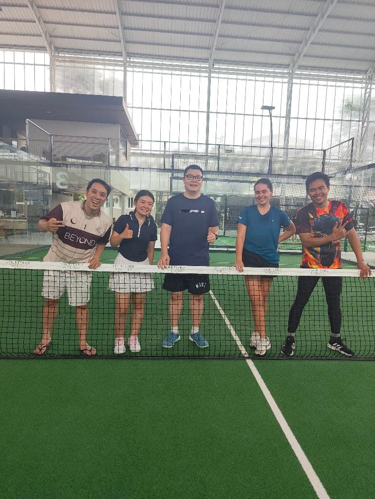 Mad Padelinos media 2