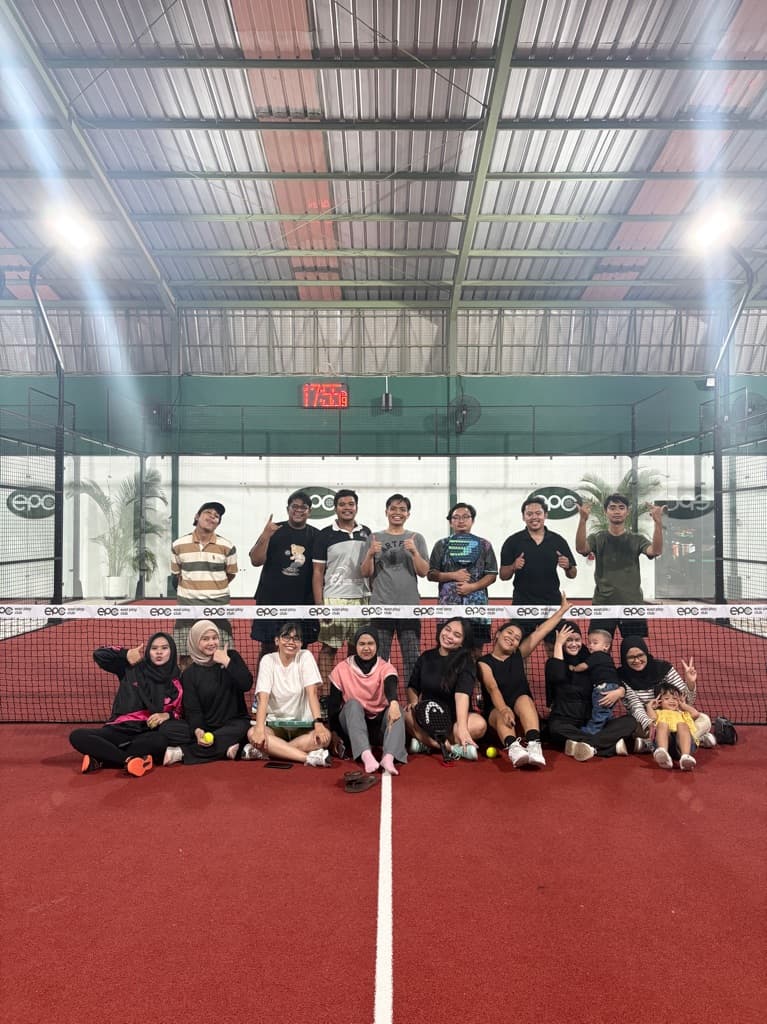 PlayWithUs. Padel Club media 3