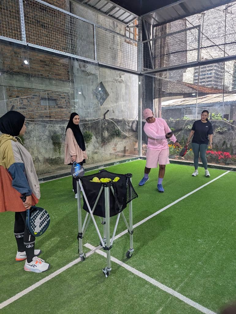 Nocturnal Padel Club media 1