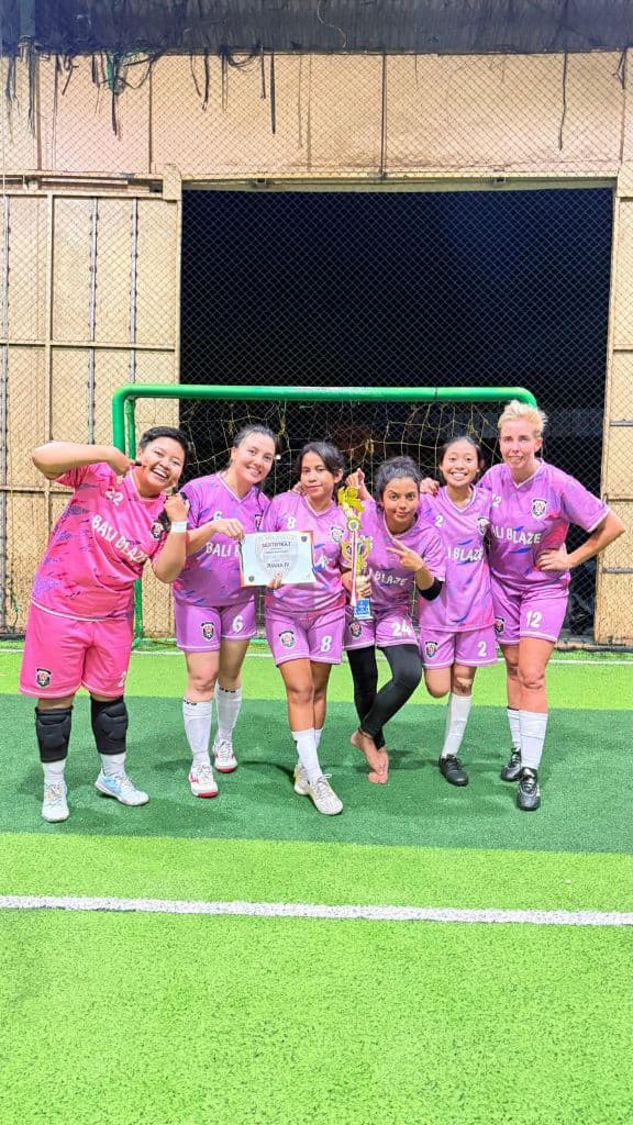 Bali Blaze Women media 6