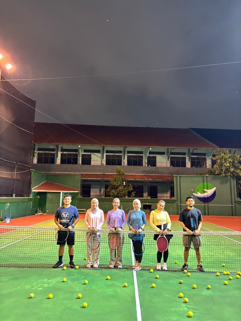 Submarine Tennis media 6