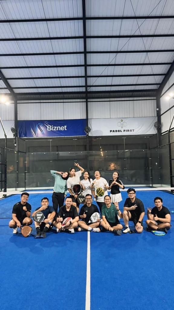 Nineties Padel Club media 1