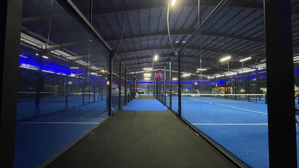 Joy Division Padel media 3