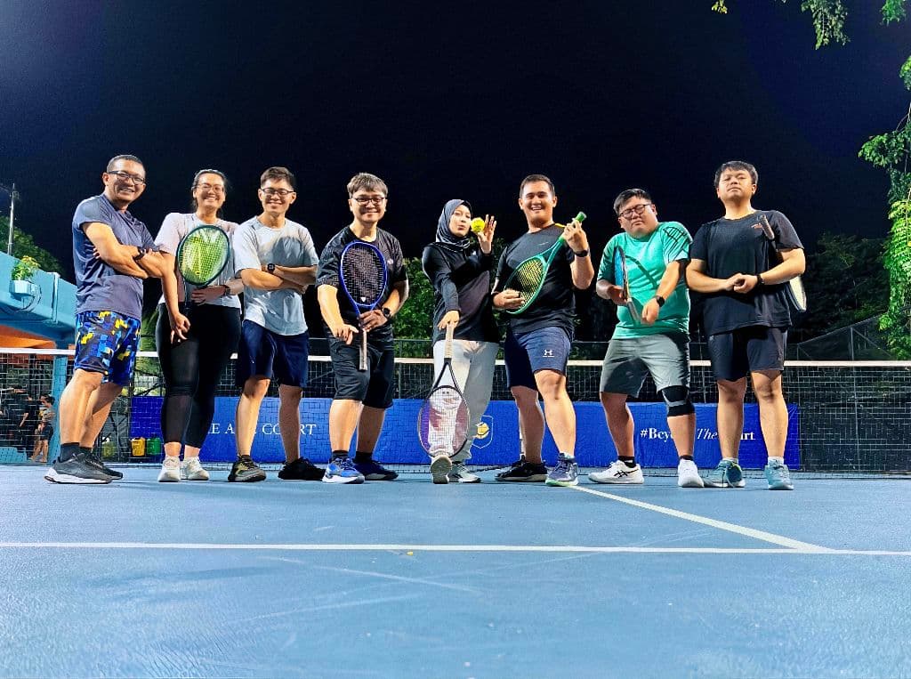 RISE TENNIS CLUB  media 2