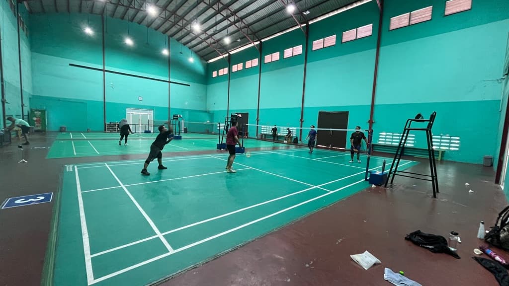 Badminton Graha Raya Tangerang media 3