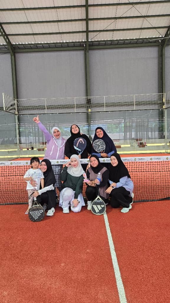 cheering padel club media 5