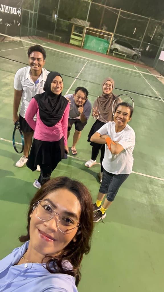 Cikago Tennis Club media 2