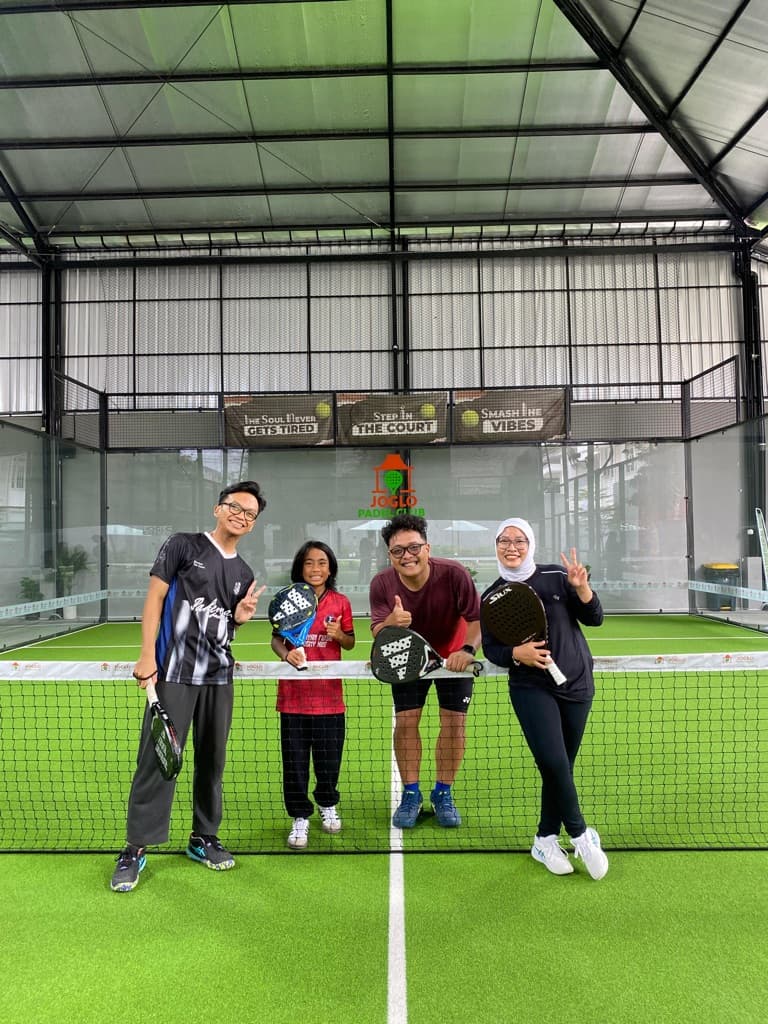 Mom and Kid Padel media 1