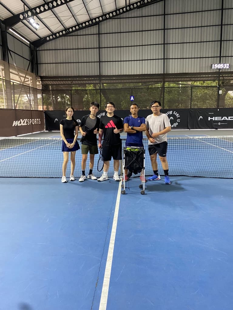 SLEEPY COURTS media 5