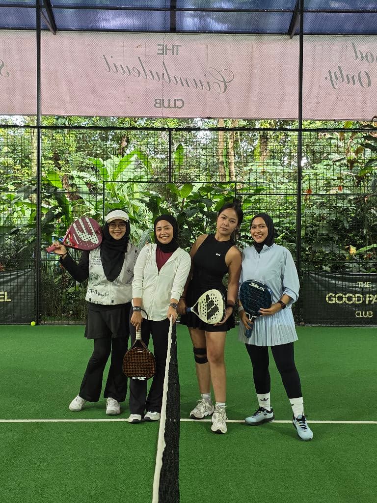 Happier Padel Club  media 6
