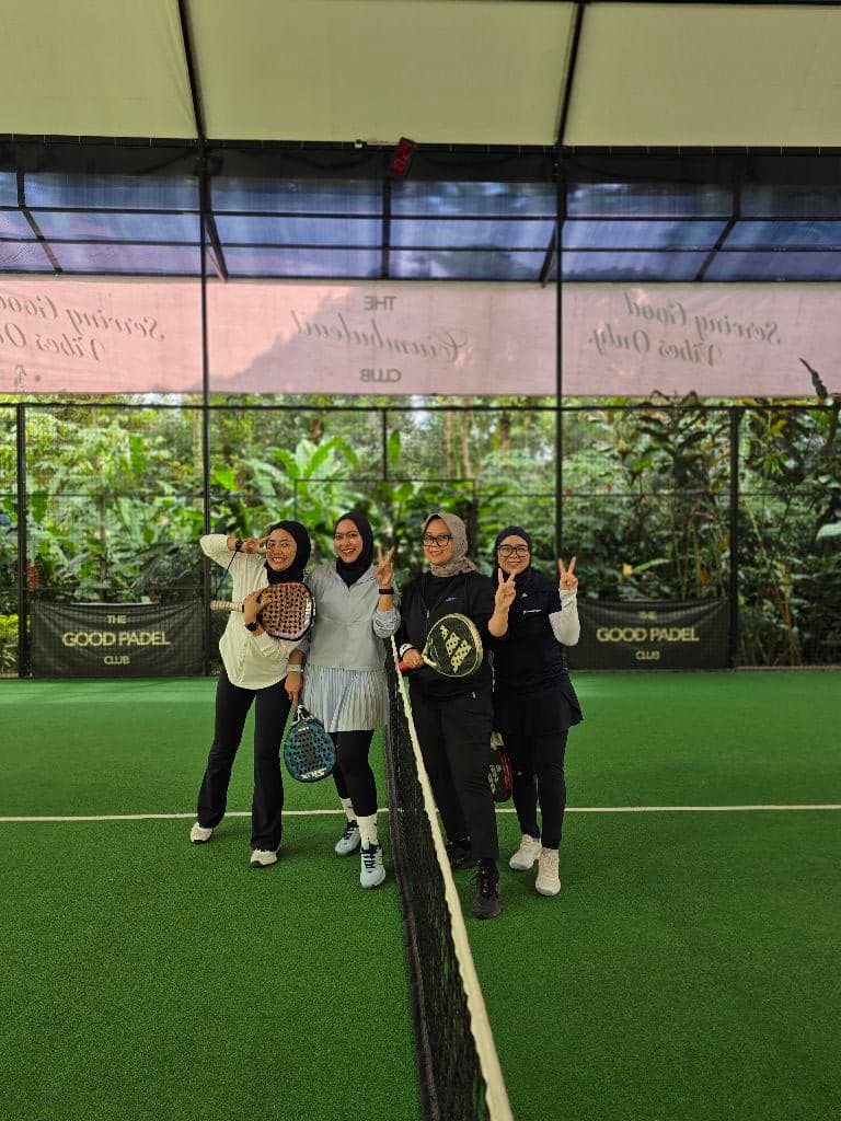 Happier Padel Club  media 3