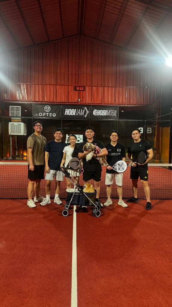 Padel Biru media 1