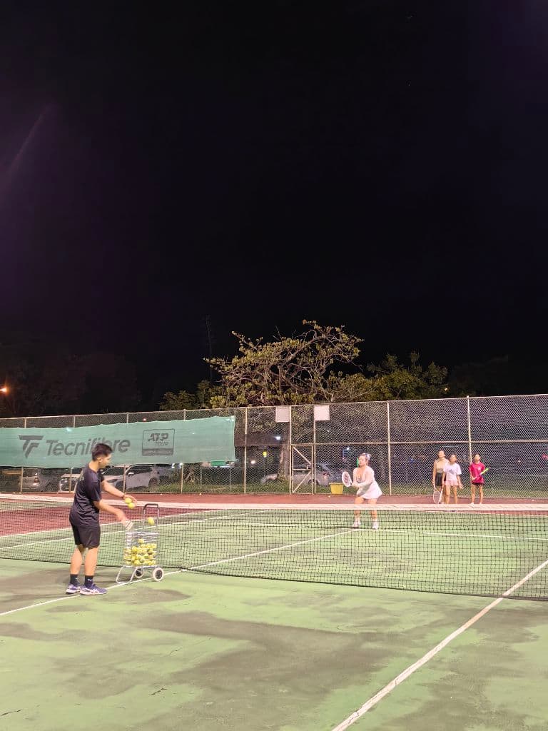 Tennis Kaki media 5