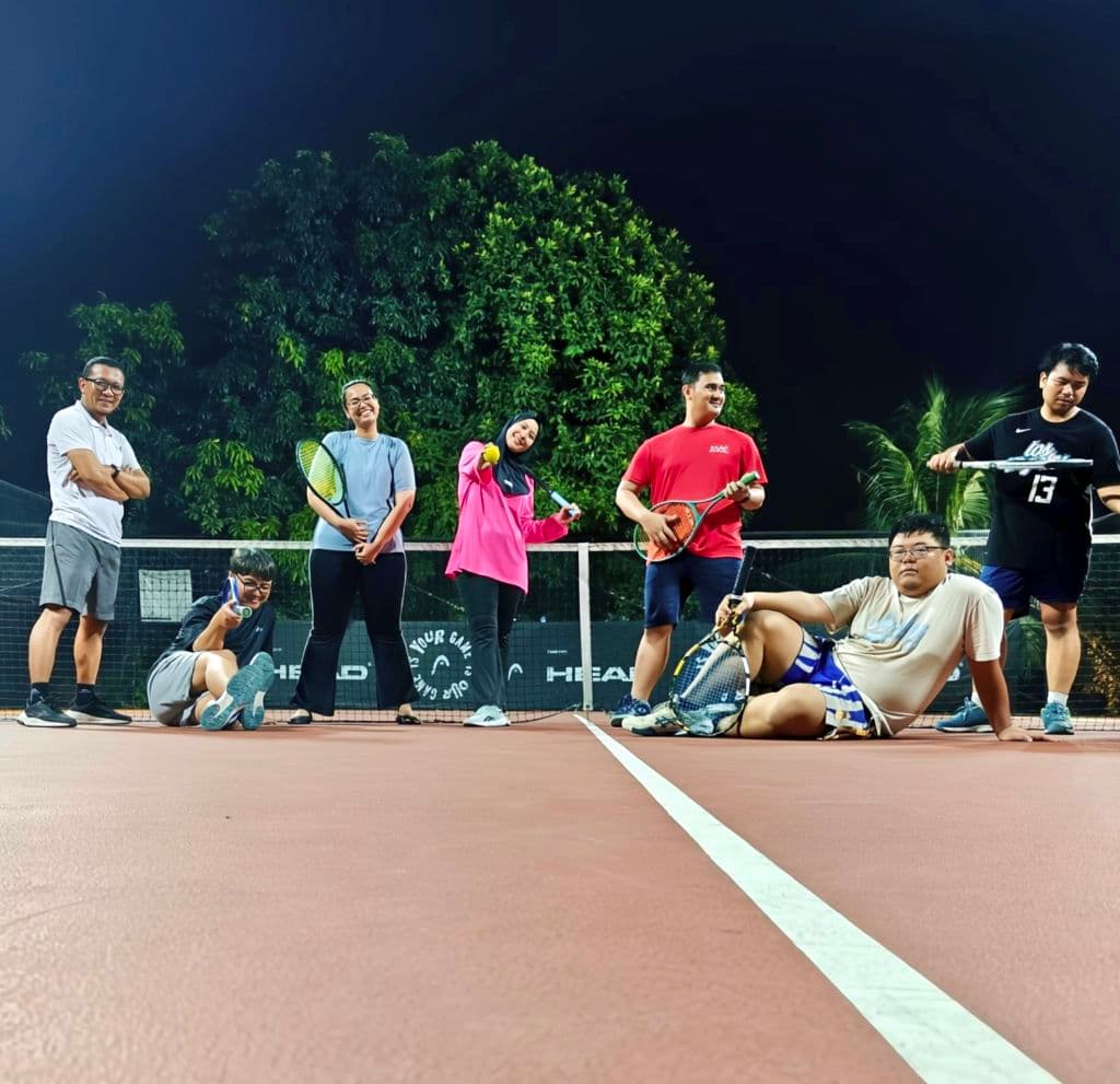 RISE TENNIS CLUB  media 1