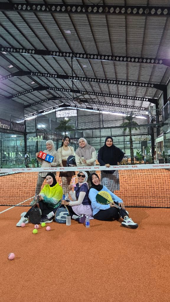 cheering padel club media 1