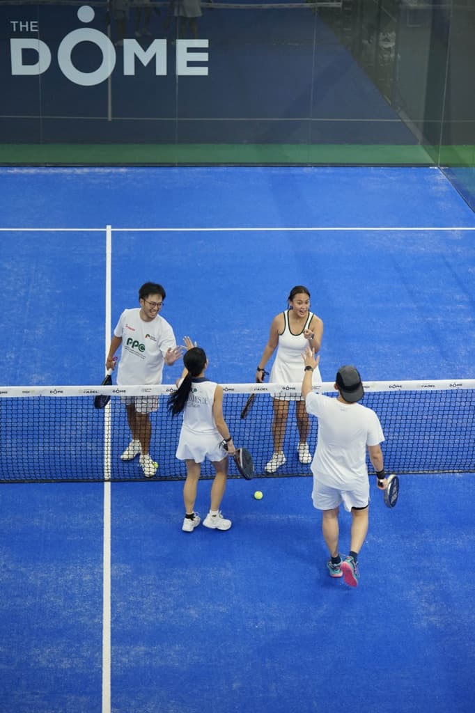 club MAMA PAPA padel media 1