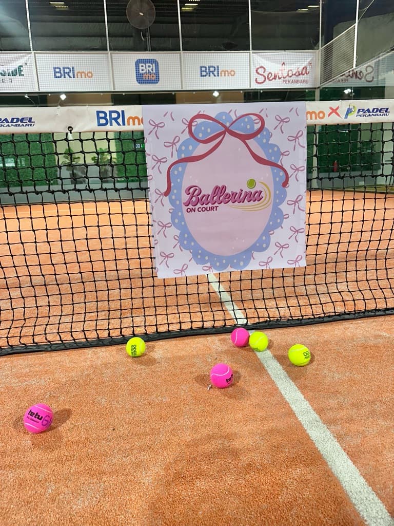BALLERINA ON COURT media 2
