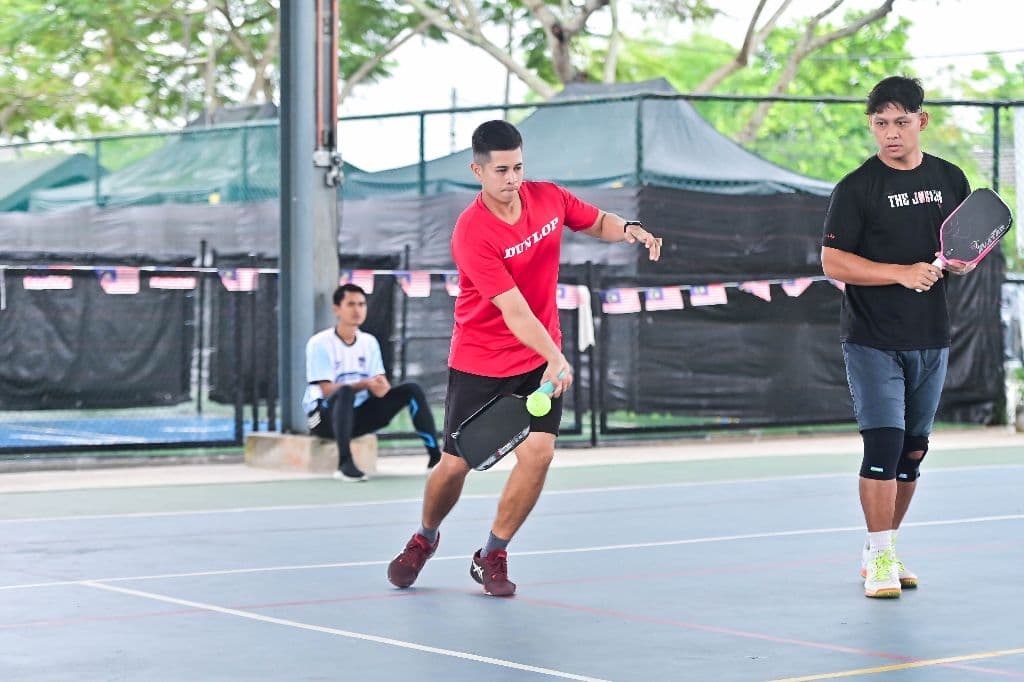 No string attached🎾🎾 media 4
