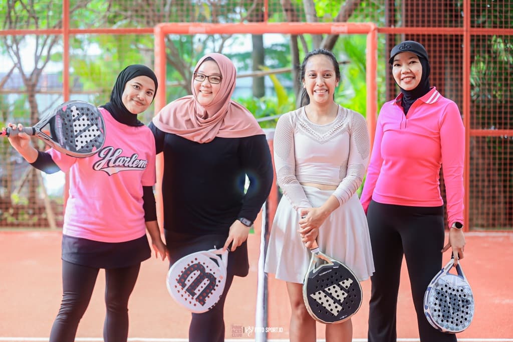 Pink Aces Club media 4