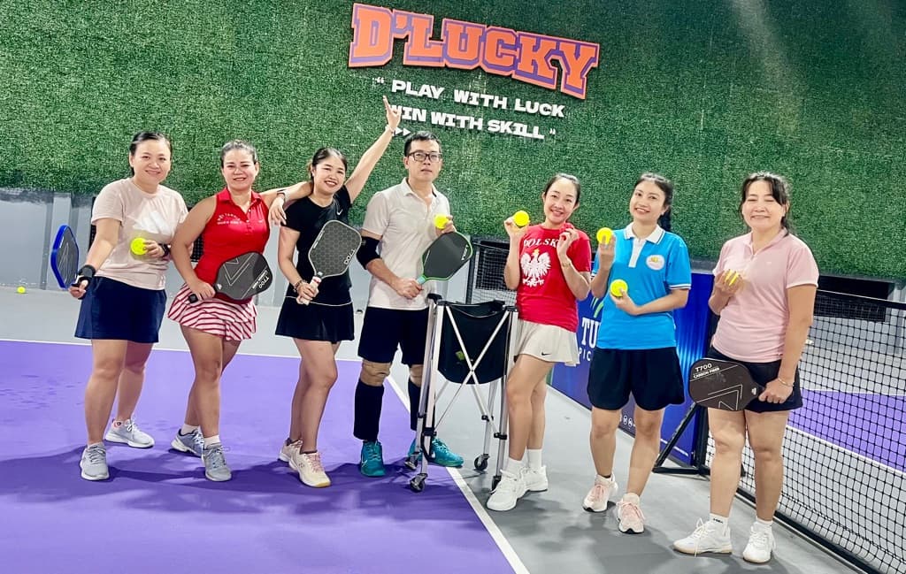 PickleBall Trung tâm CSKH Evnspc media 1