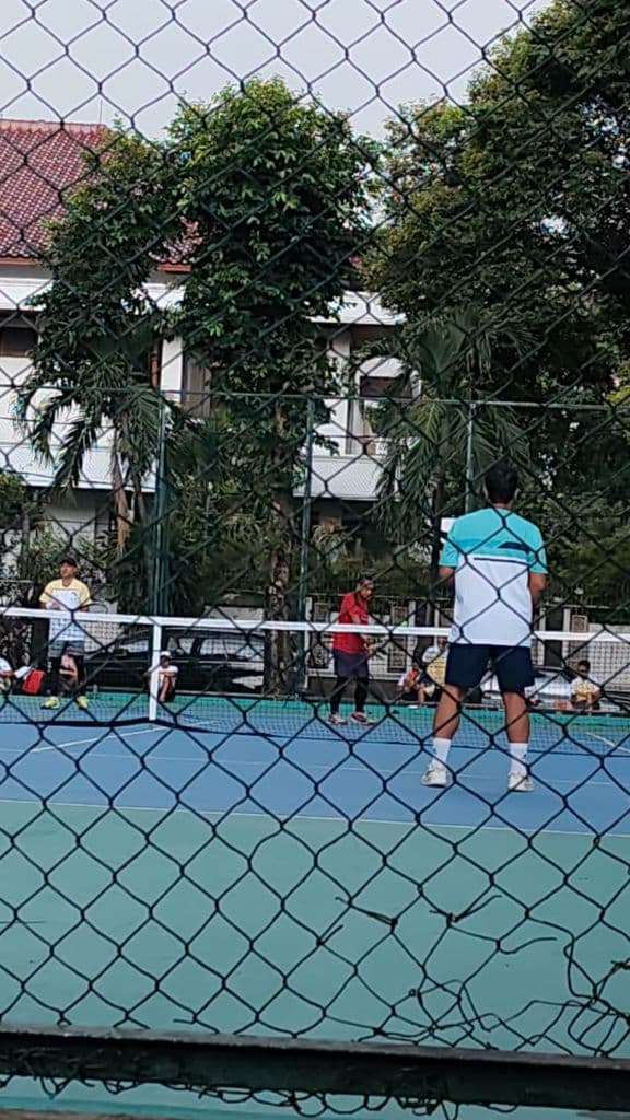 Tenis-in aja media 1