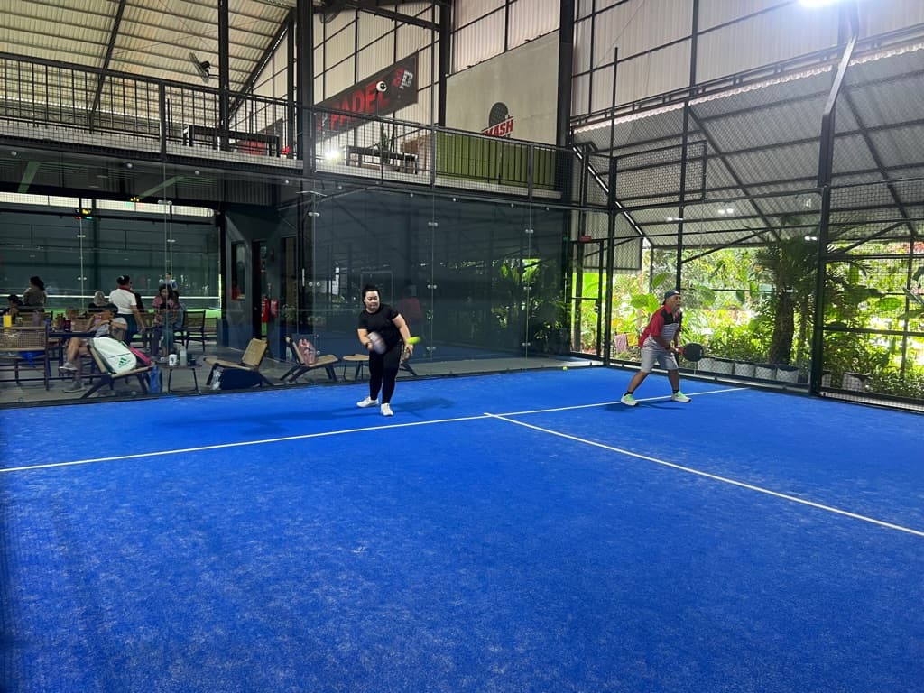 Pencari Sweat media 2