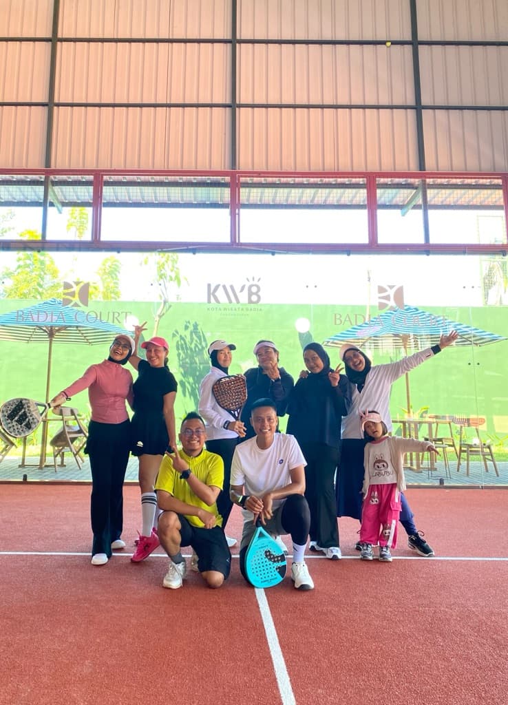 Sparkle Padel Society  media 2