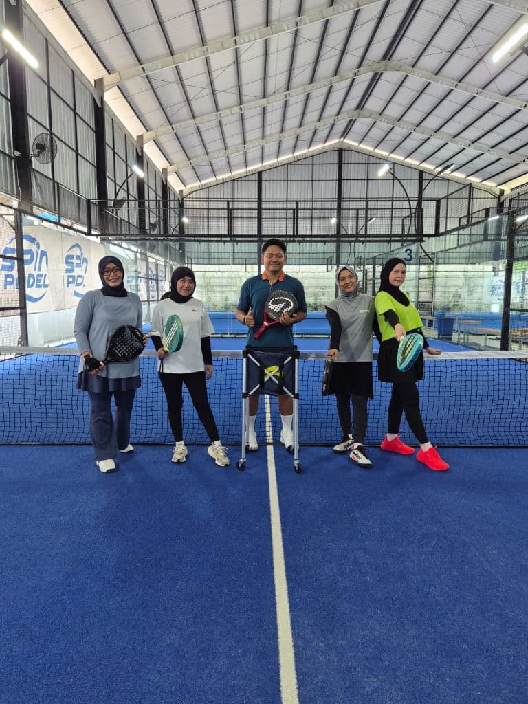 Pinky Mom Padel  media 2