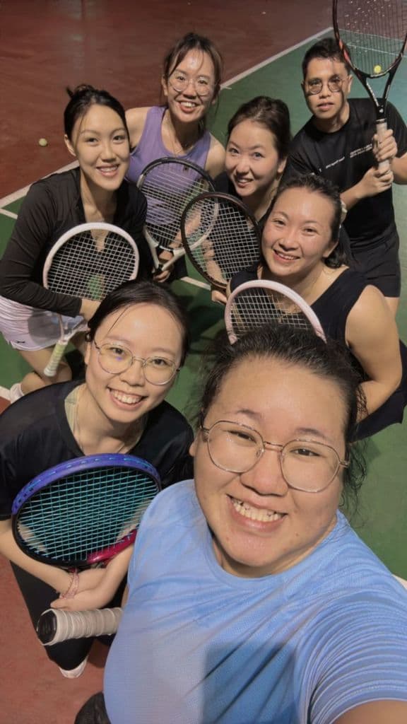 Tennis Kaki media 2