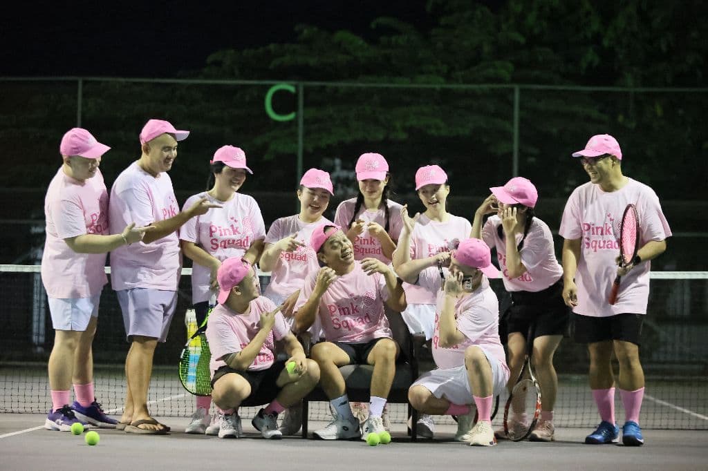 Pink Squad Tennis Tegal media 4