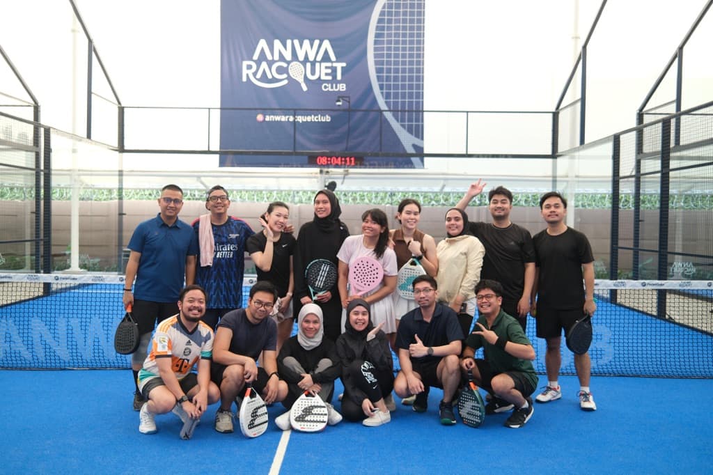 J-Bar Padel Society media 1