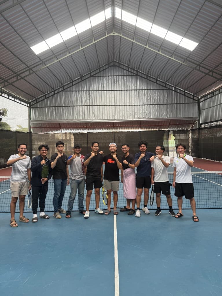 Pendejos Tennis 28 media 6