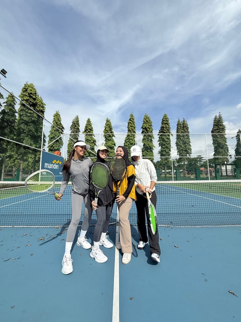 SYURA TENNIS CLUB media 3