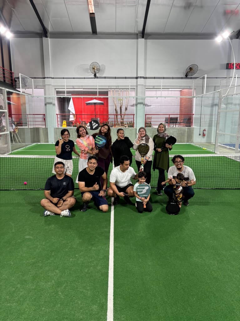 SAT & SUN PADEL CLUB media 1