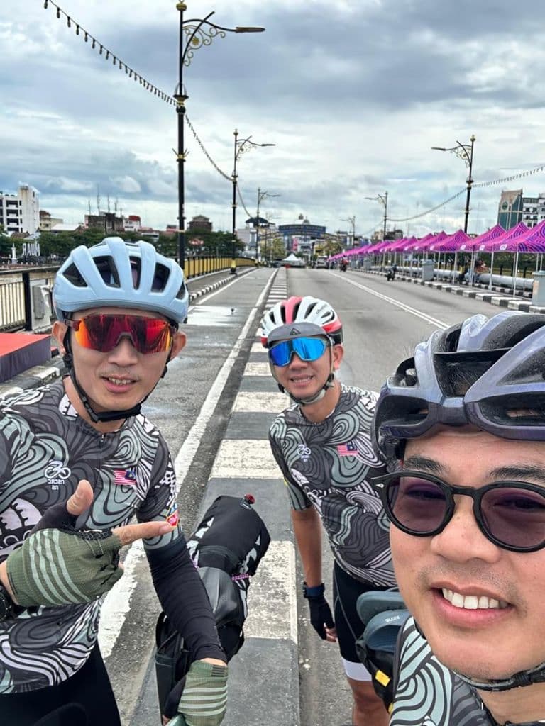 N9 Cycling Team media 3